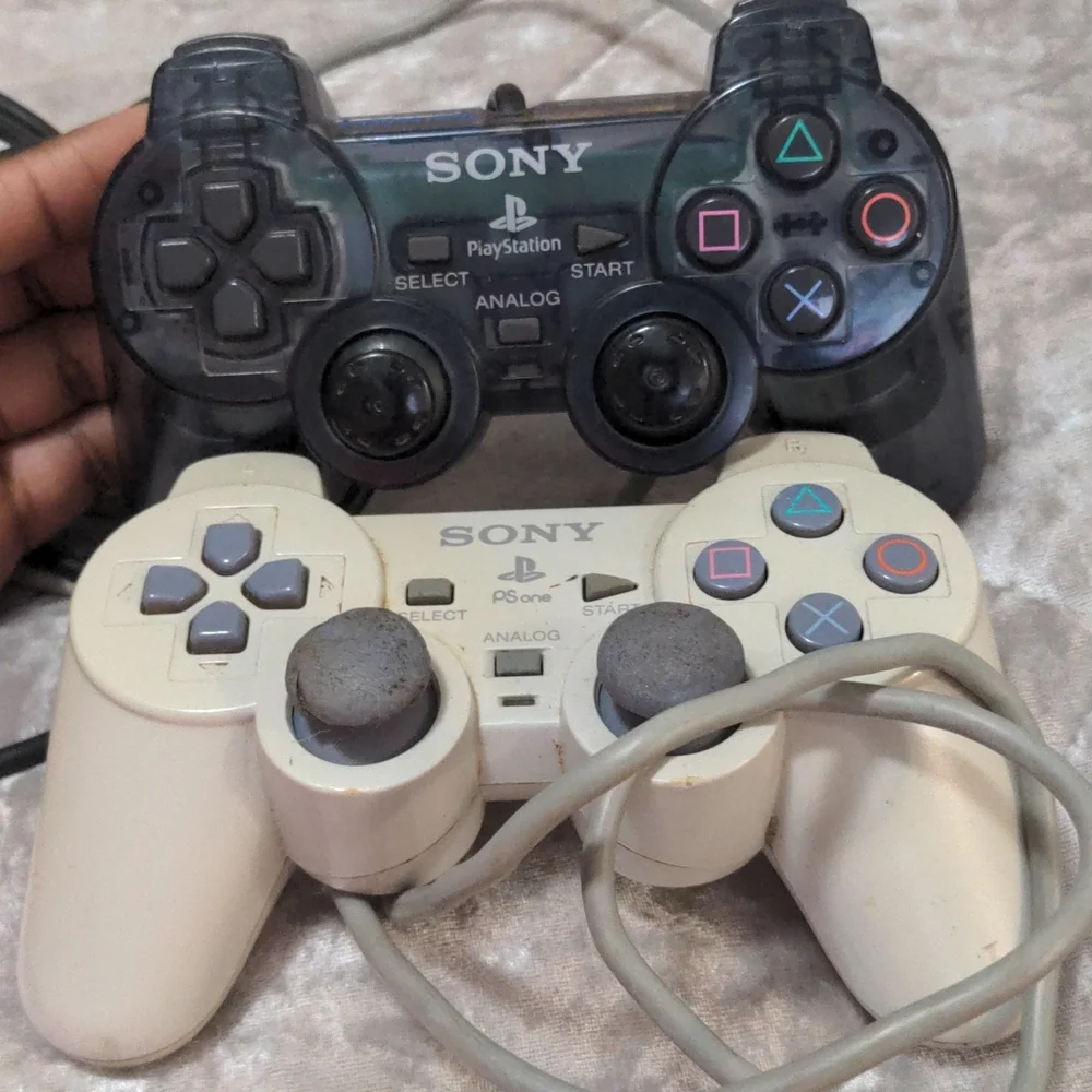 Sony Playstation 1 DualShock Original Controller (PRE-OWN)